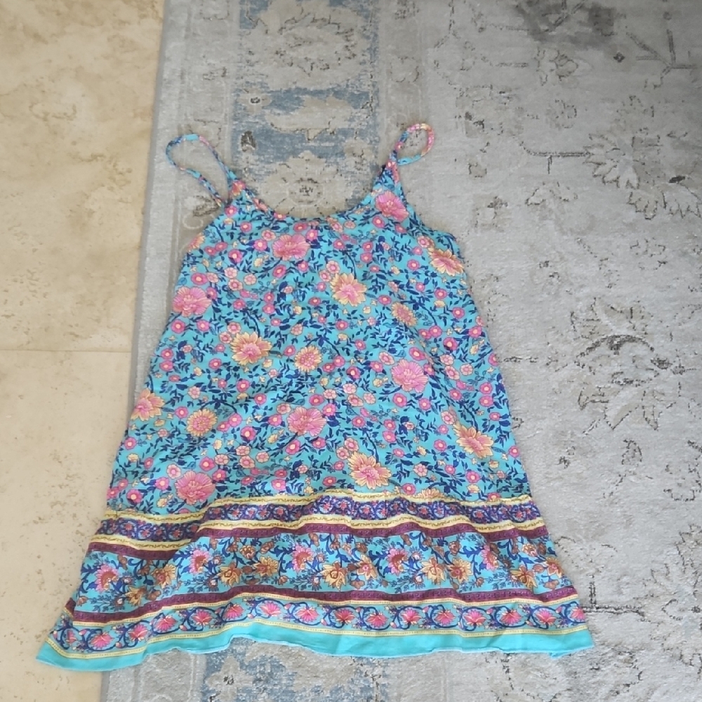 Qearal Floral Sleeveless Top
